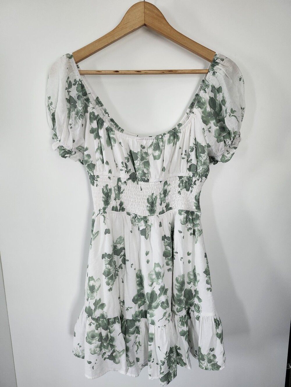 HELLO MOLLY Floral Romanticore Coquette Puff Mini Dress‎ White Sage Green Medium